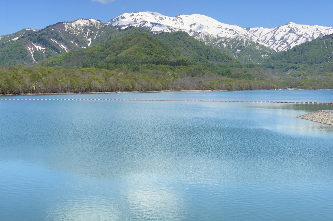 軽井沢の空と山並み